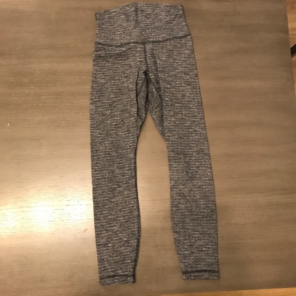 Lululemon High Times Pant - Woven jacquard Size 6